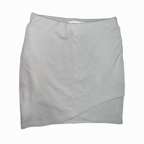 Talula Dresses & Skirts - Talula (Aritzia) grey mini skirt